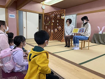 「イースターえいごお話会」にボランティアとして参加しました