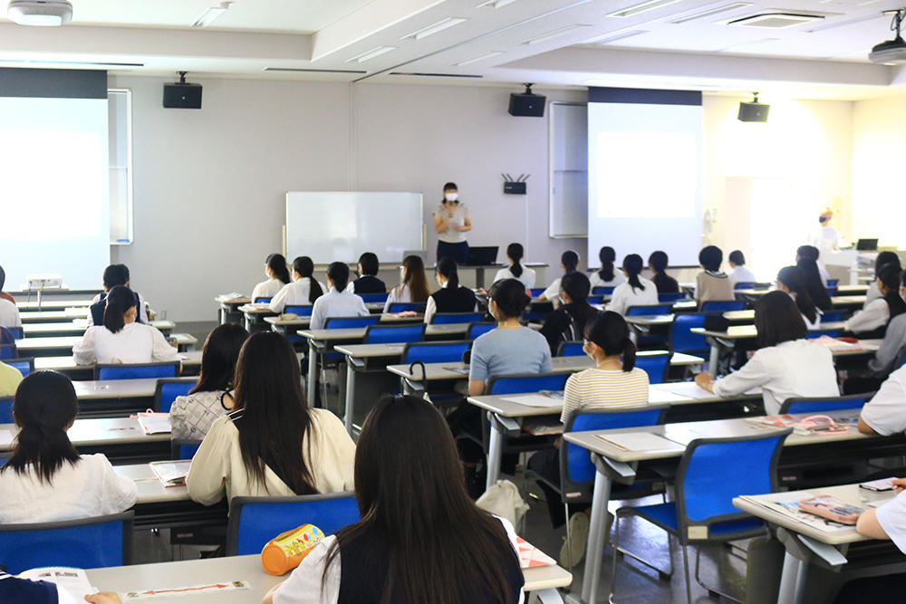 奥西先生から入試の説明がありました。