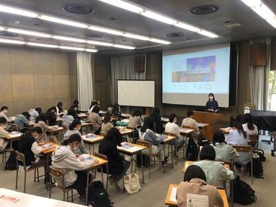 大学概要説明会の様子