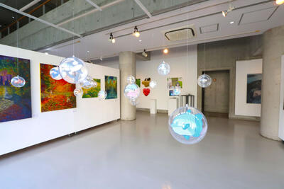 p.32 美学実技棟ギャラリー.jpeg