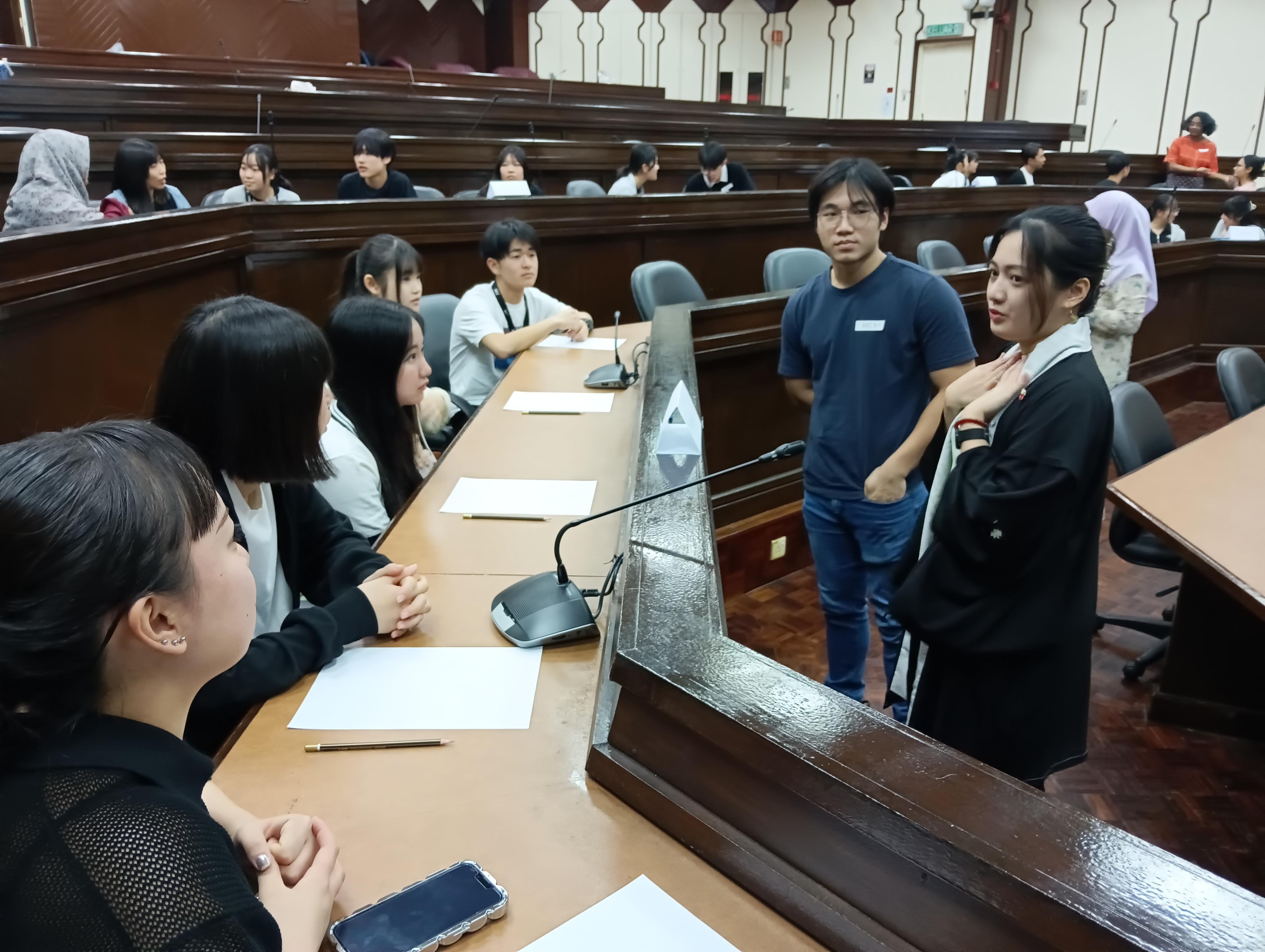 プトラ大学での交流(マレーシア)
