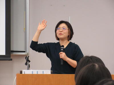 文学部文化情報学科　尹鉁喜准教授