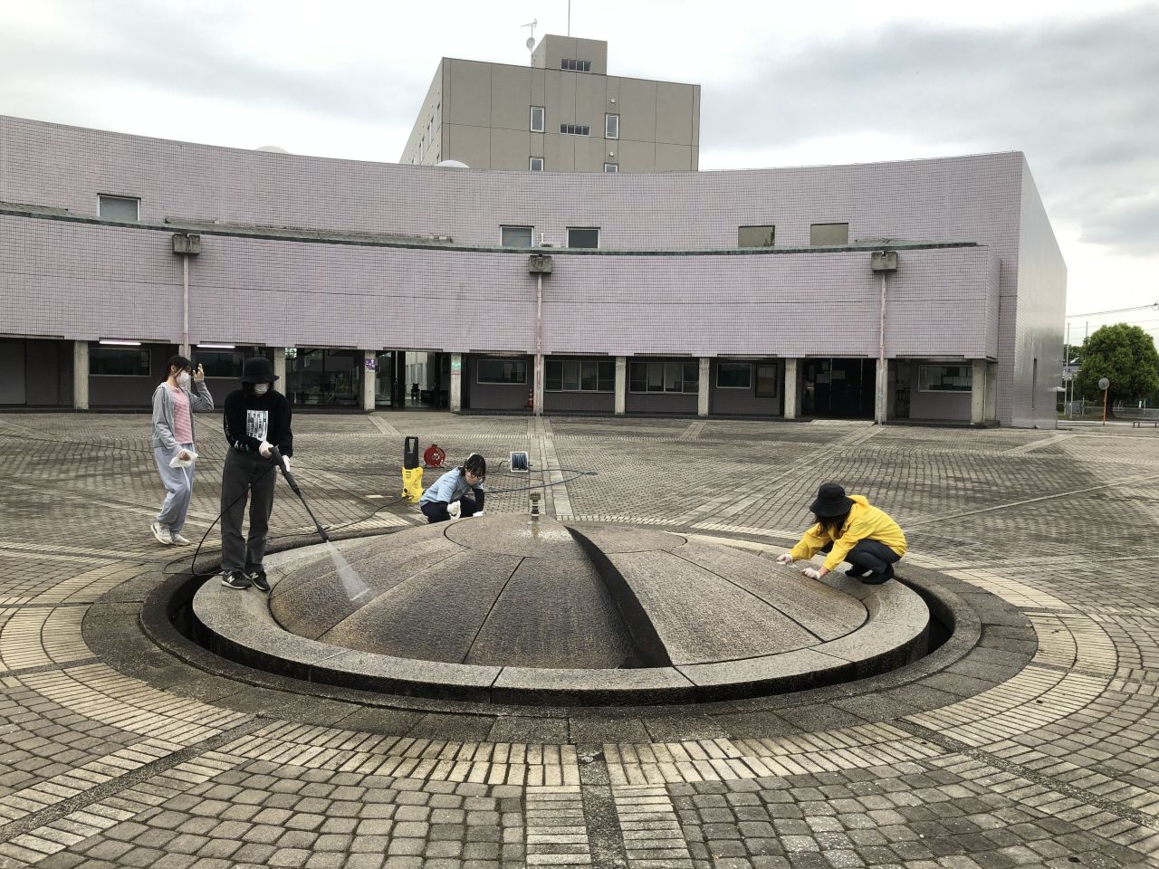 25_03GPWU_YurinokiP_Fountain_20250422_m.JPG