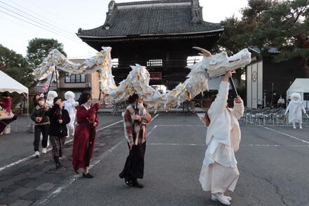 学生たちの活躍　玉村八幡宮でのライブイベント