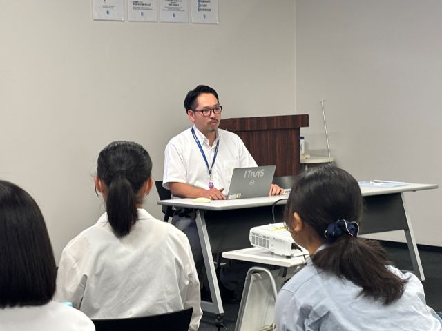 館内見学.JPG