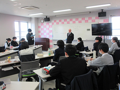 U.N. Mock Debate 模擬国連