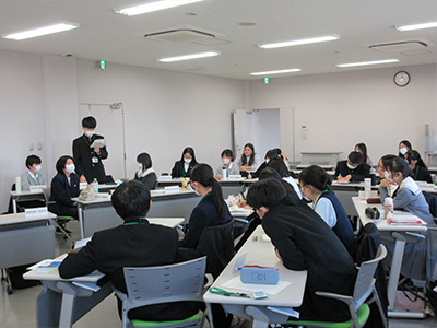 U.N. Mock Debate 模擬国連
