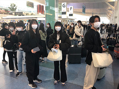 (1)羽田空港に着きました!
