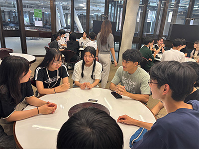 (12)南洋工科大学の学生と交流しました