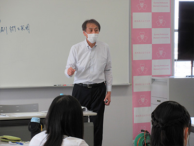 「視覚の台頭、あるいは、文化を学ぶ理由」(文学部英米文化学科 小林徹教授)